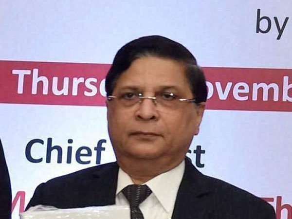 दीपक मिश्रा ने लगाई थी फटकार
