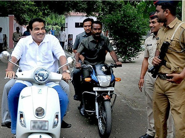 देश के परिवहन मंत्री ने ही तोड़ दिए थे ट्रैफिक के नियम