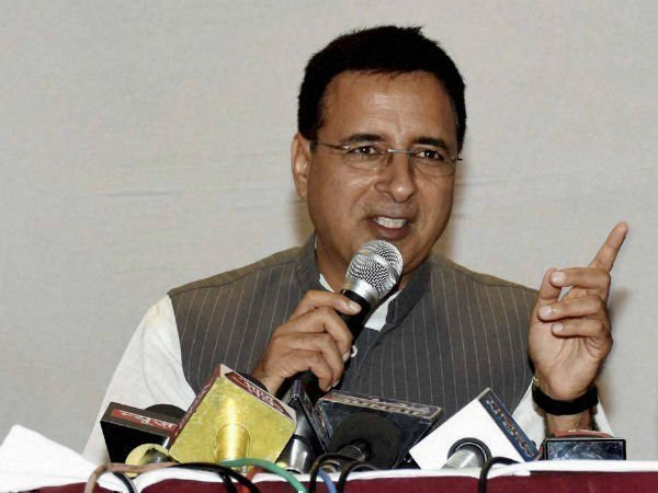 सूरजेवाला ने कहा कि...