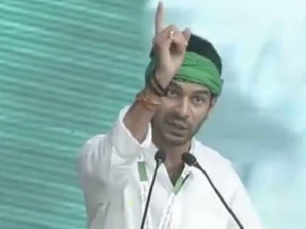 मोदी की 'खाल' पर बिहार में 'तेज' हुई थी राजनीति