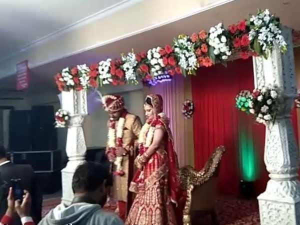 दुल्हन ने दिखाया बाहर का रास्ता