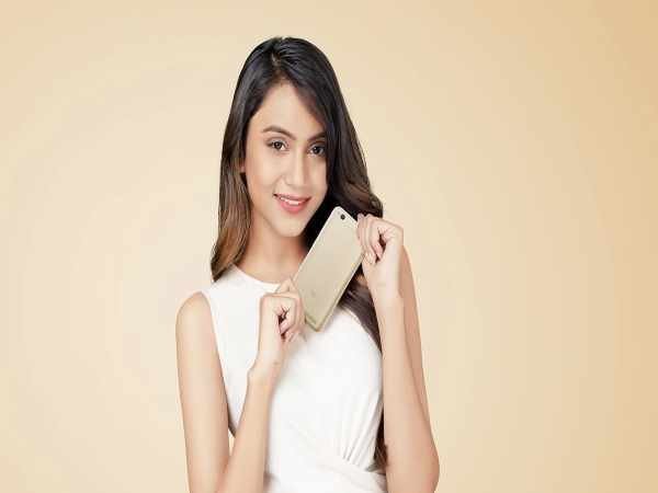 जियो देगा 1 हजार कैशबैक जियो देगा 1 हजार कैशबैक