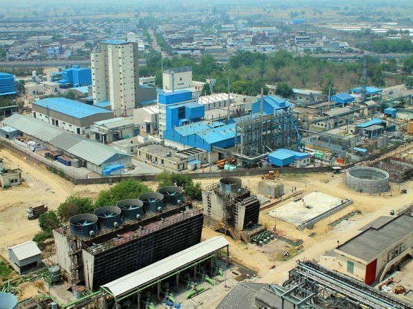 निदेशकों की विदेश यात्रा पर लगाई थी रोक