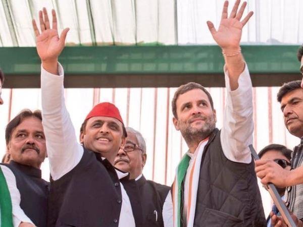 अखिलेश और राहुल आए साथ-साथ