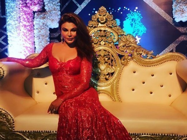 राखी को न्यूयॉर्क में मिला दूल्हा राखी को न्यूयॉर्क में मिला दूल्हा