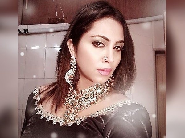 शरीर पर बनवाया था झंडों का टैटू