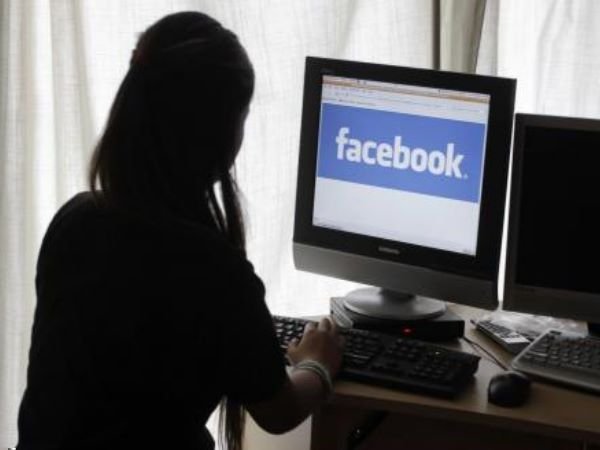 फेसबुक से बढ़ी नजदीकी फेसबुक से बढ़ी नजदीकी