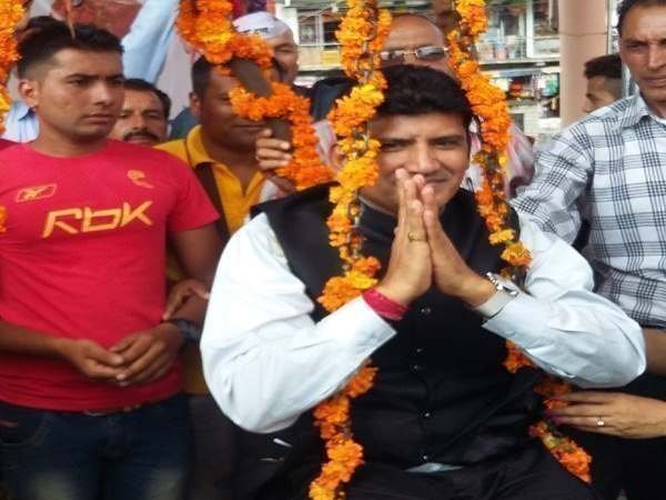जोगिन्दर नगर में प्रकाश राणा की शानदार जीत