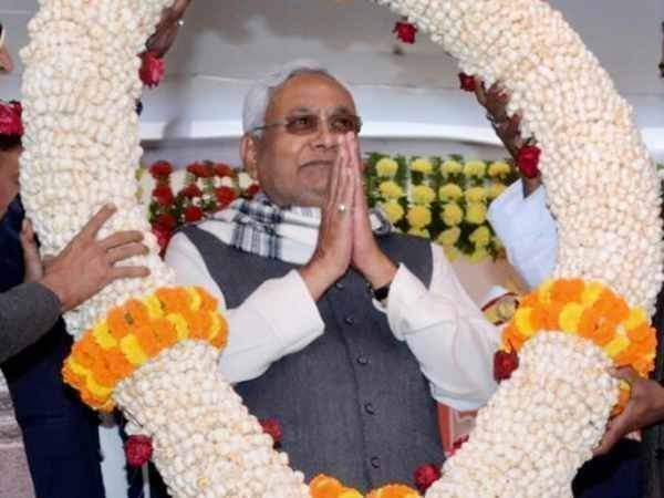 नीतीश बने न्यूजमेकर