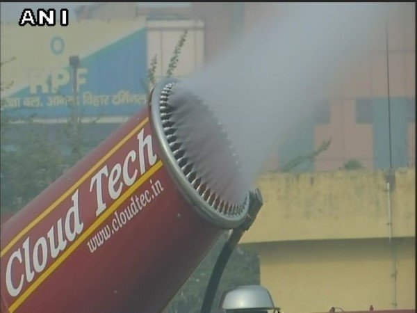 50 मीटर ऊपर तक जाती हैं पानी की बाछौरें