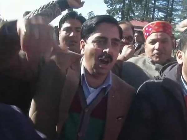 फिर आएगा चौंकाने वाला नाम?