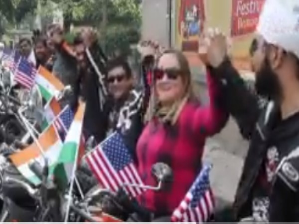 अमेरिकी दूतावास द्वारा बनाए गए इस ट्वीट में लिखा है