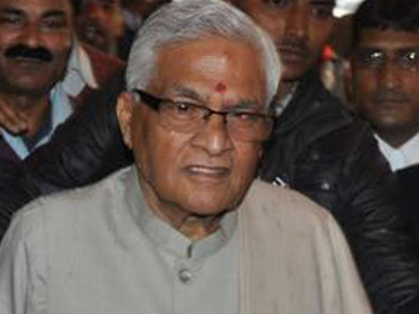 प्राध्यापक के रूप में अपना करियर शुरू किया प्राध्यापक के रूप में अपना करियर शुरू किया