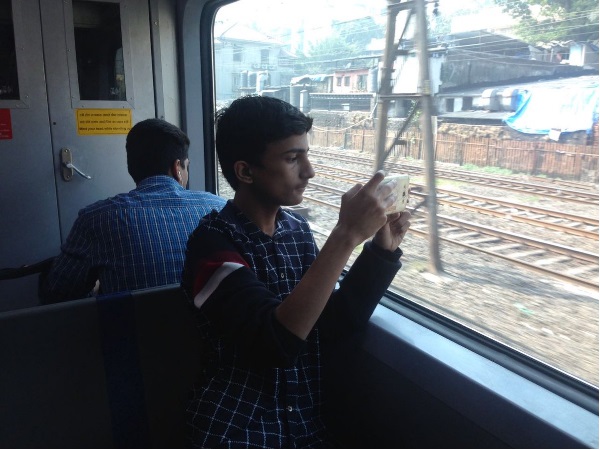 एसी लोकल की कुछ खास बातें