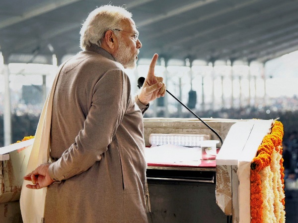 मोदी ने की योगी की तारीफ, कहा - 'मैंने भी तोड़े मिथ'