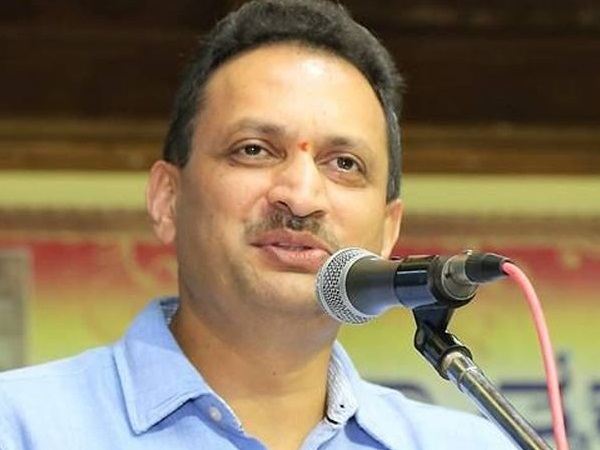 ये सेक्युलर कौन लोग हैं? इनका कोई मां-बाप नहीं ये सेक्युलर कौन लोग हैं? इनका कोई मां-बाप नहीं