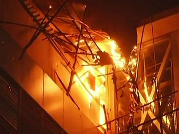 'ऑल वुमन लास्ट नाइट' थीम पर पार्टी