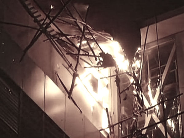 अमेरिका से छुट्टी मनाने आए दो भाई बुआ को ढूंढ़ते हुए जले