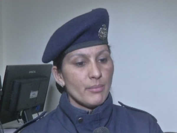 महिला कांस्‍टेबल ने आशा कुमारी को रोका था