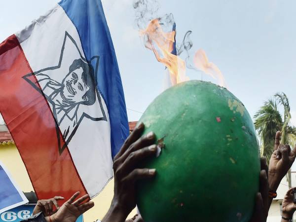 मैं भगवान से और ज्यादा कुछ नहीं मांग सकता मैं भगवान से और ज्यादा कुछ नहीं मांग सकता