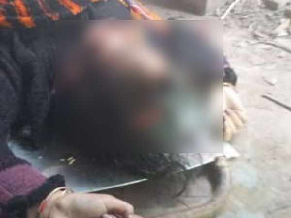 चलती ट्रेन में हुआ पति से विवाद चलती ट्रेन में हुआ पति से विवाद