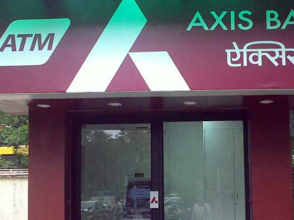 Thieves went with ATM Machine and failed to get cash in Pune Thieves went with ATM Machine and failed to get cash in Pune