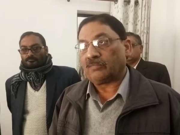 BJP MLA misbehaved with CMO in Hardoi on transfer issue