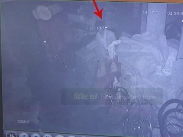Major theft in Meerut's shop caught on CCTV Major theft in Meerut's shop caught on CCTV