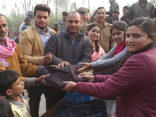 CO Shrestha Thakur celebrated Christmas with poor people