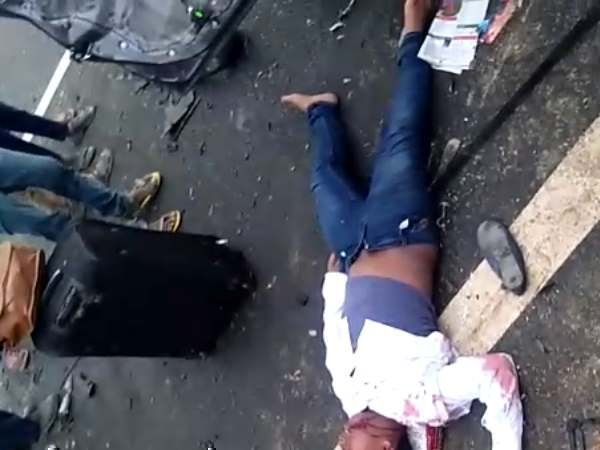 A car hit the divider in Saifai and three died in accident