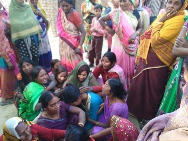 Three killed when car hit three in Mau, people agitated