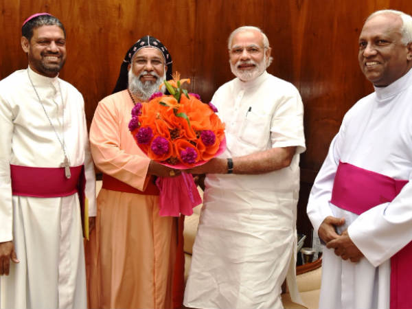 देश का ध्रुवीकरण हो रहा देश का ध्रुवीकरण हो रहा