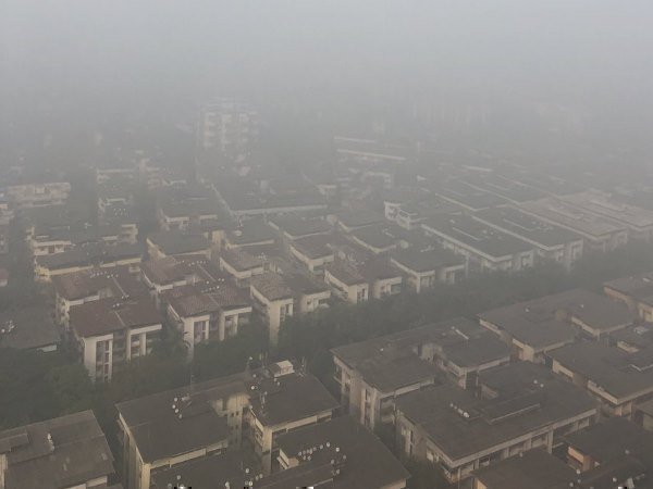 Mumbai Air Quality Becomes Unhealthy city Goes The Delhi Way As Smog Envelops