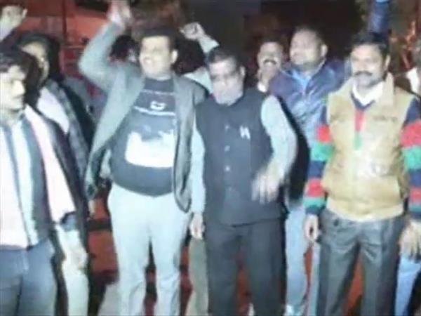 moradabad man shoot a Cleaner in uttar pradesh moradabad man shoot a Cleaner in uttar pradesh