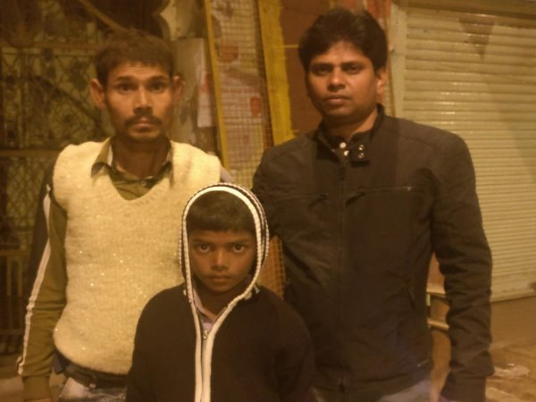 Angry Son walk 40 KM to meet his Father in sultanpur