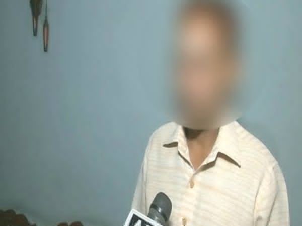 मारपीट और छेड़छाड़ की डर से वाराणसी में 3 बच्चे 15 दिन से नहीं जा रहे स्कूल