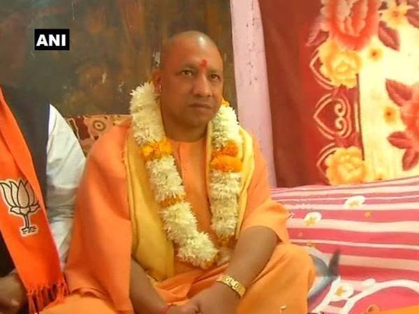 'गुजरात की जनता ने मनमोहन सिंह को बोलना सिखा दिया और...' 'गुजरात की जनता ने मनमोहन सिंह को बोलना सिखा दिया और...'