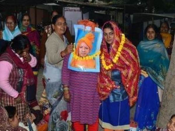  sitapur aaganbadi workers had a symbolic marriage with cm yogi