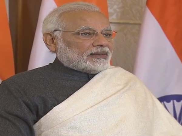 मोदी के साथ है जनता