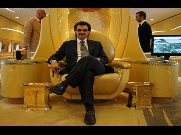 दुनिया भर के कई मीडिया ग्रुप में निवेश किया है दुनिया भर के कई मीडिया ग्रुप में निवेश किया है