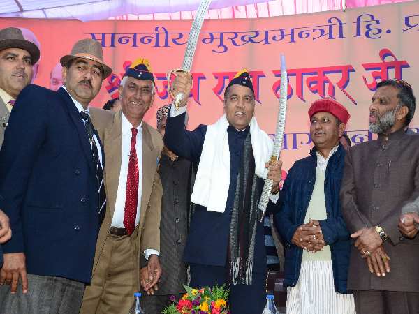 निर्दलीय विधायकों पर भी बोले 'ठाकुर' निर्दलीय विधायकों पर भी बोले 'ठाकुर'