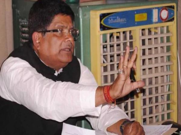 तारापीठ के सोनार बांग्ला होटल का मामला