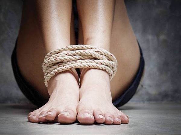 महिलाएं क्‍यों नहीं करती शिकायत