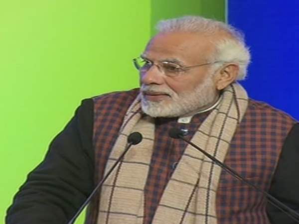 हर मोर्चे पर विकास जरूरी: मोदी