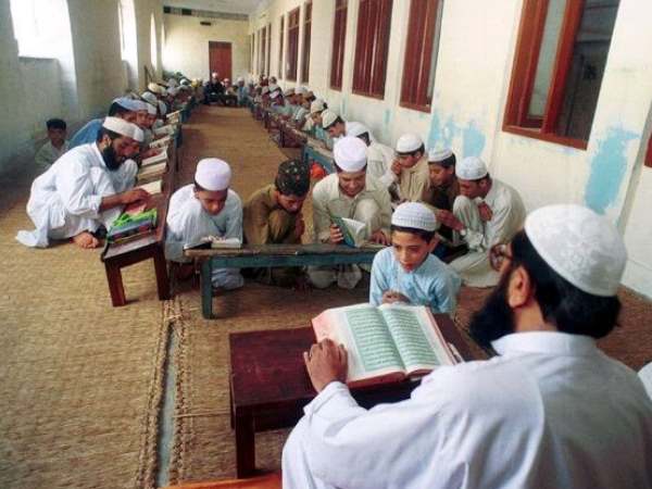 प्राइमरी स्तर के हैं मदरसे