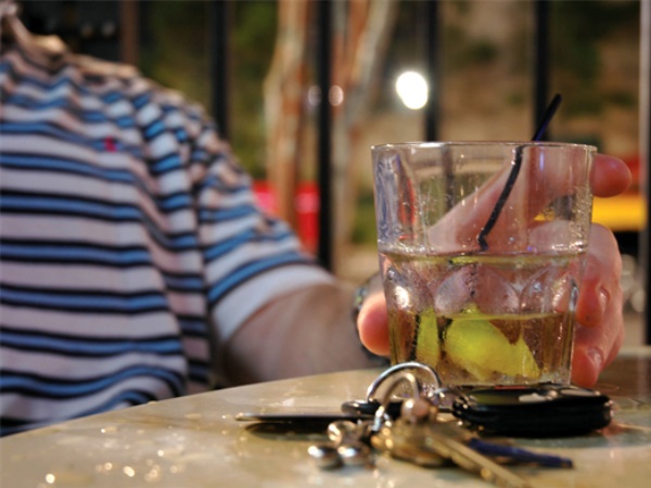 नशे में आई घर की याद