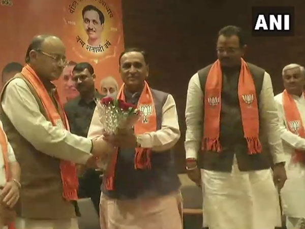 सौरभ पटेल को दिया गया था मंत्रालय