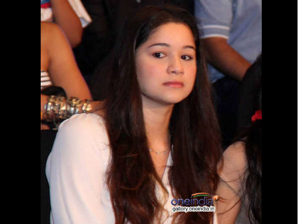 सारा को 20 बार किया फोन, किए भद्दे कमेंट