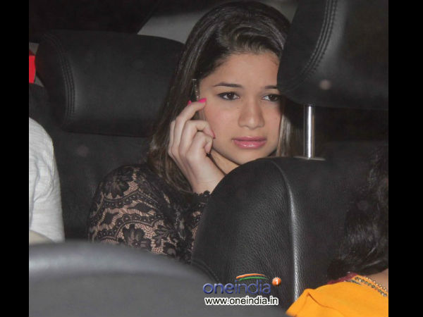  अपने पड़ोसियों से कर चुका है सारा से शादी का वादा