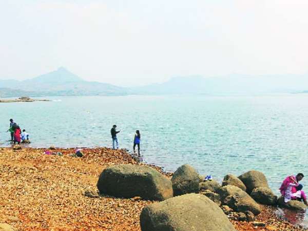 किसी को तैरना नहीं आता था